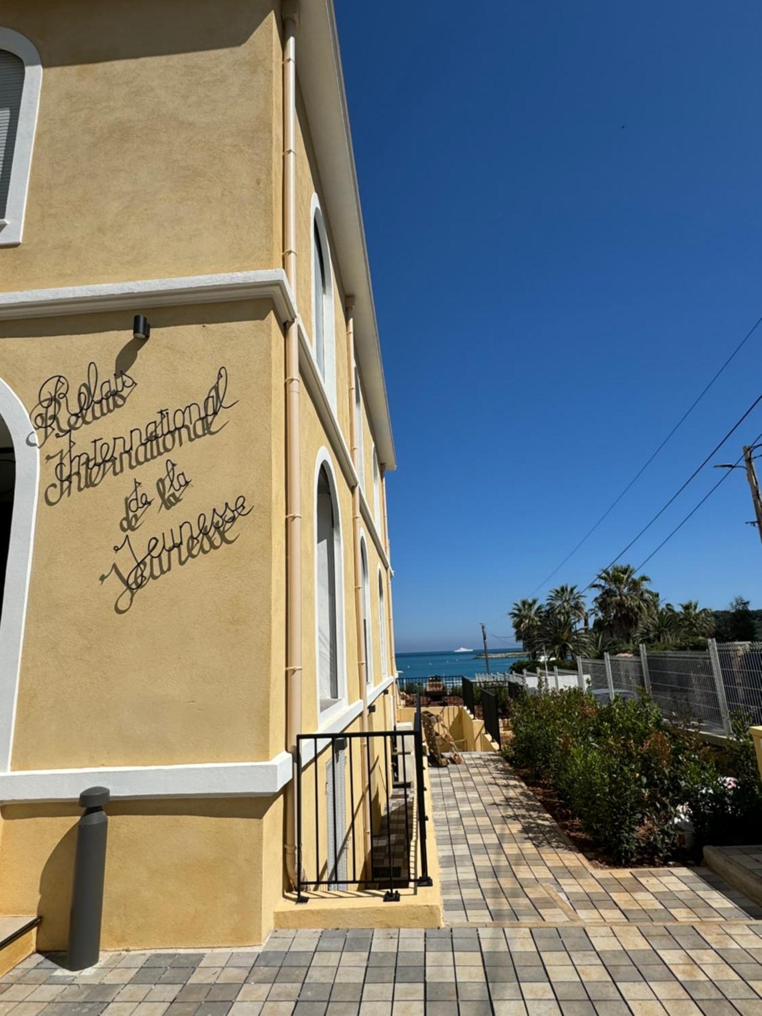 Caravelle 60 Hostel